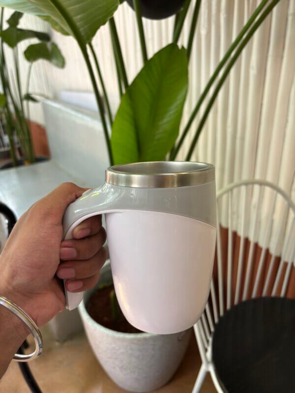 Self-Stirring Magic Cup