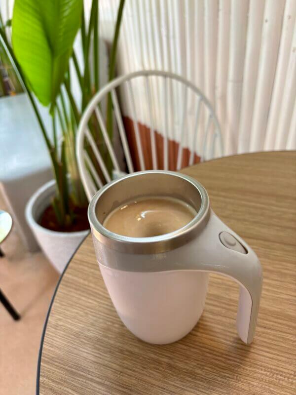 Self-Stirring Magic Cup